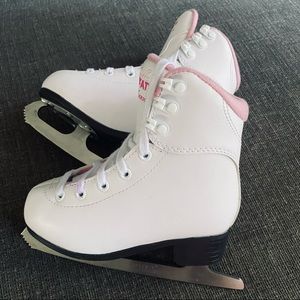 Jackson Ultima Girls Figure Skates